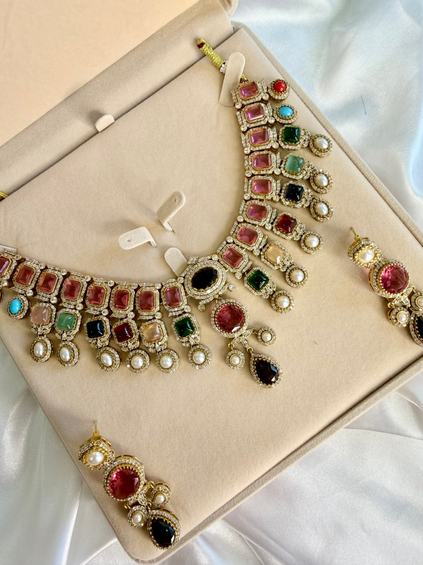 Premium moissanite necklace set