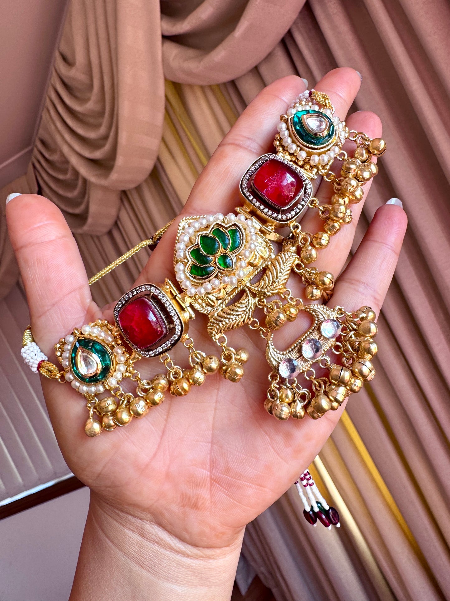 Premium fusion necklace set