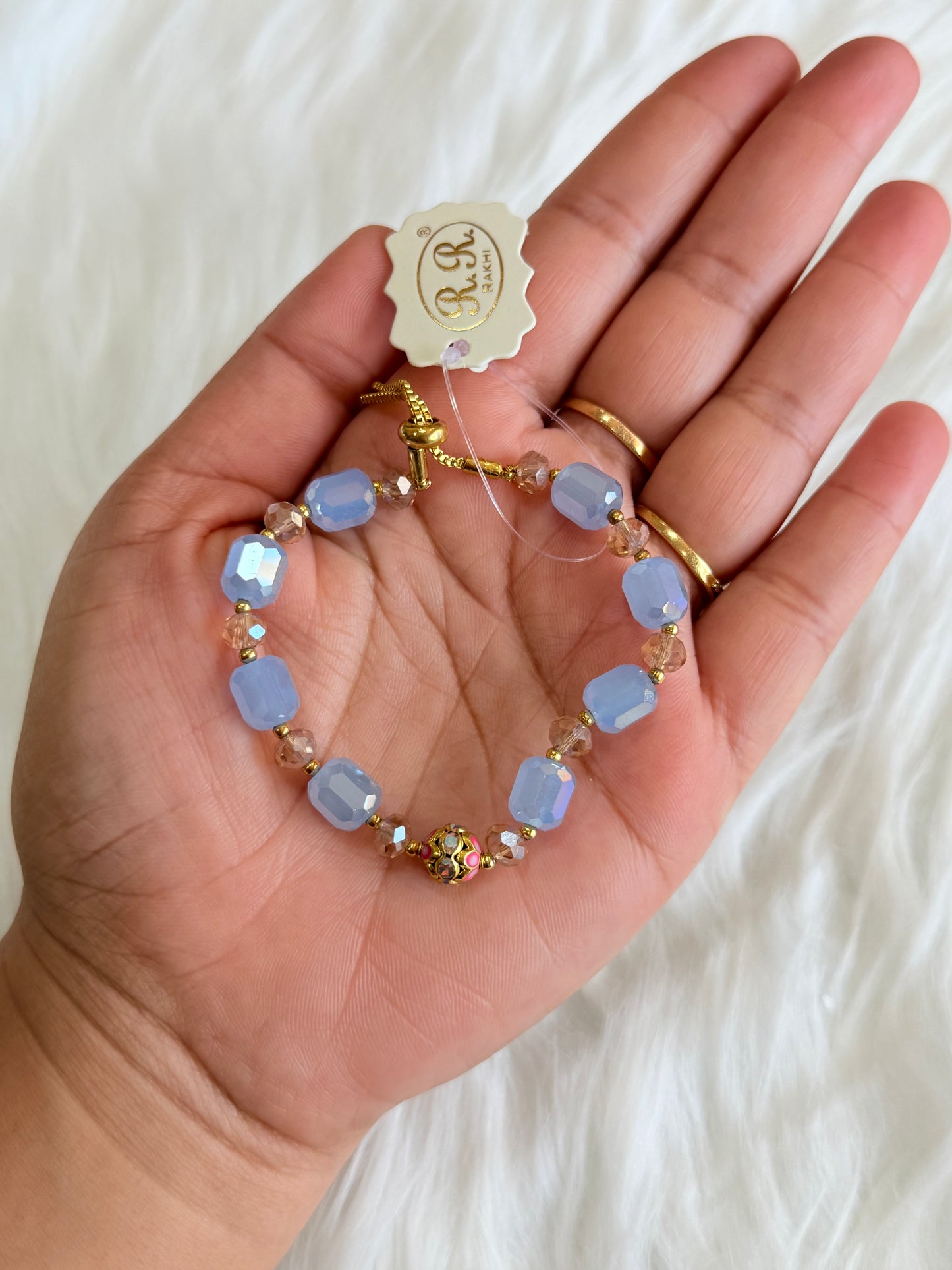 Adjustable bracelet