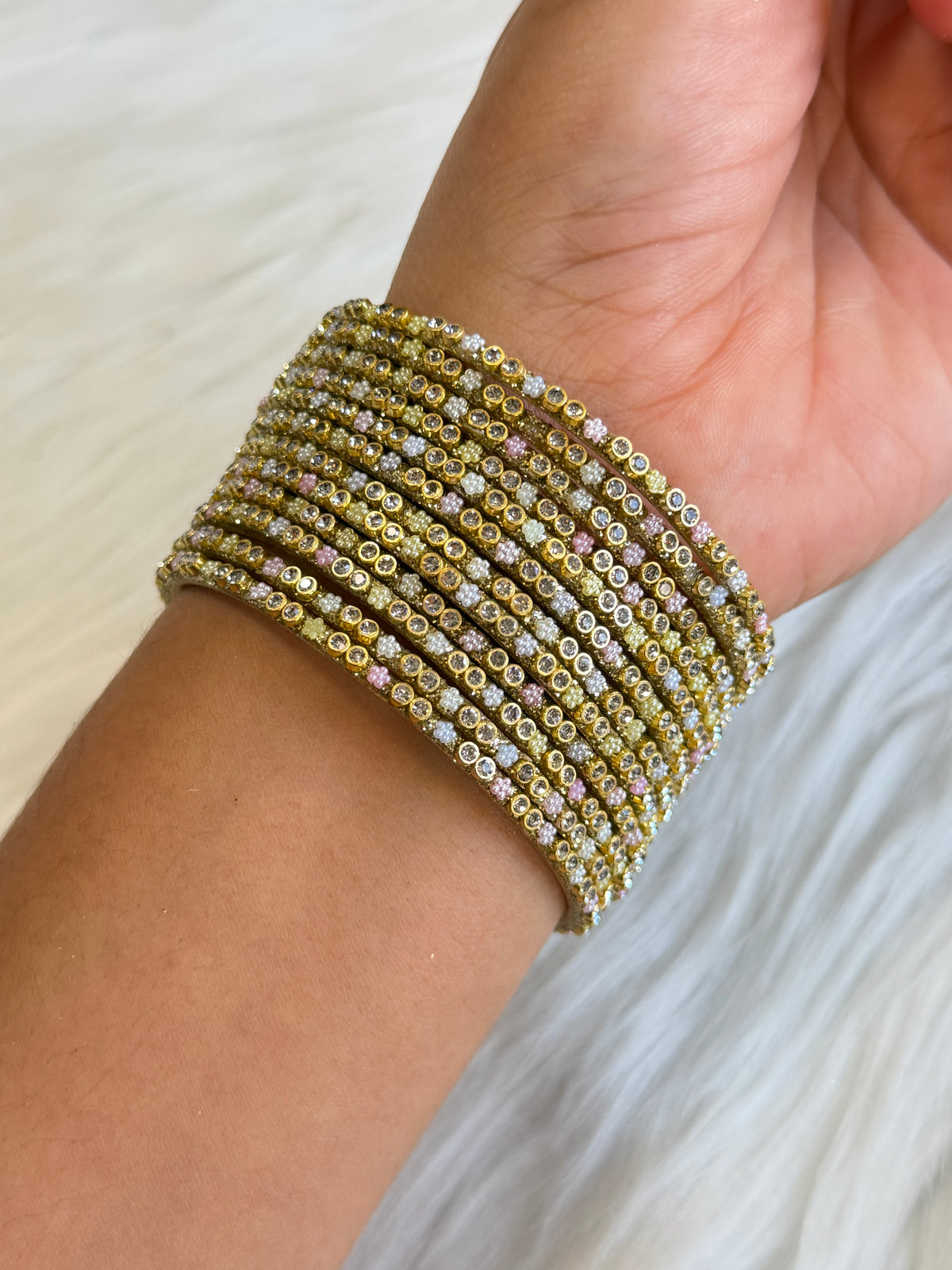 Multi bangles set
