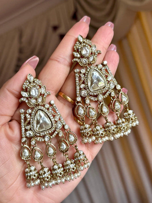 Kundan earrings