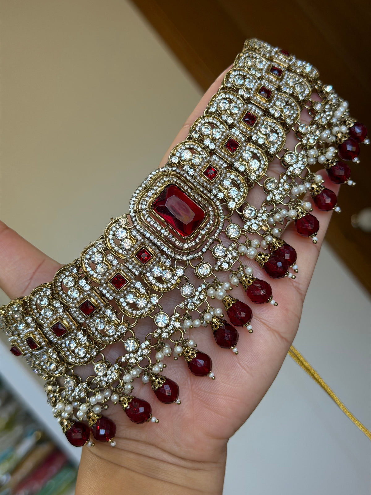 Mehroon chokar set