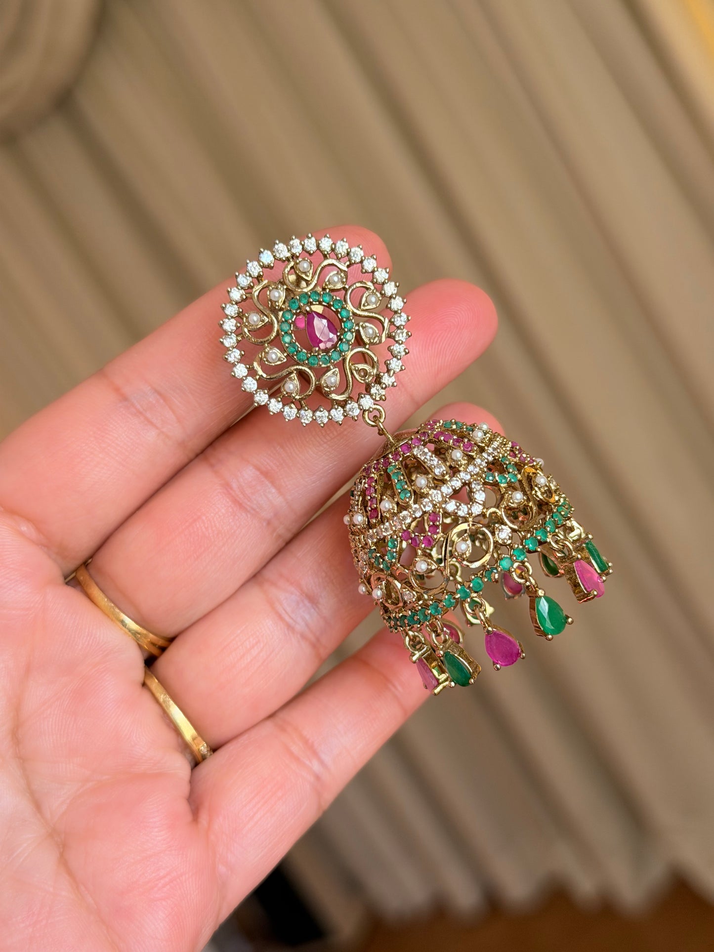 Ad jhumki tikka set