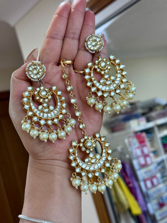 Pachi kundan earrings tikka set