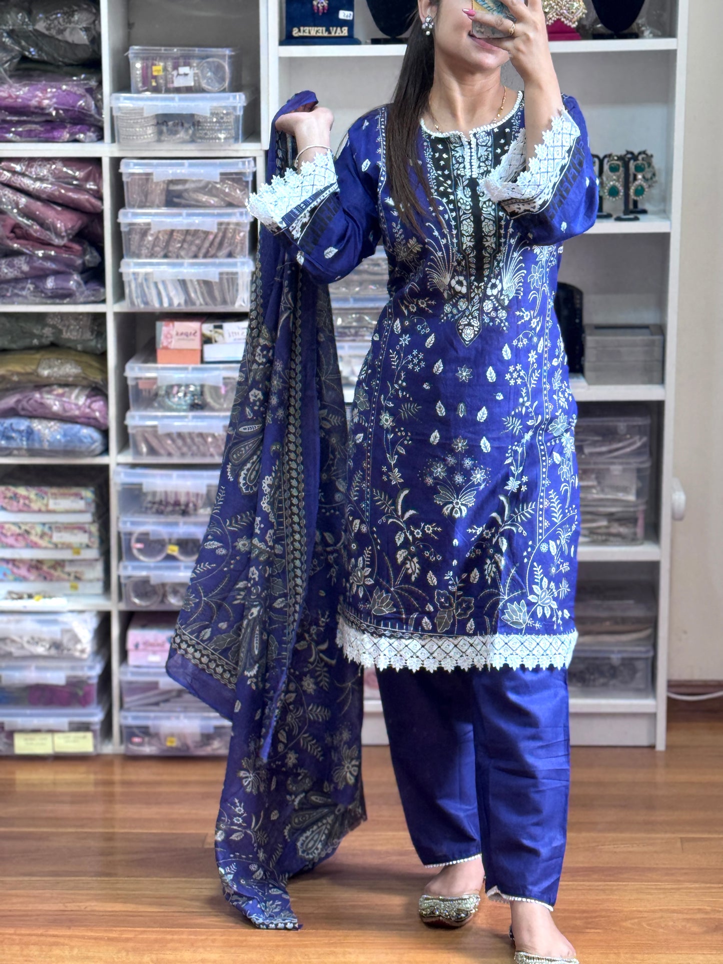 HEAVY LAWN COTTON KARACHI PRINT SUIT