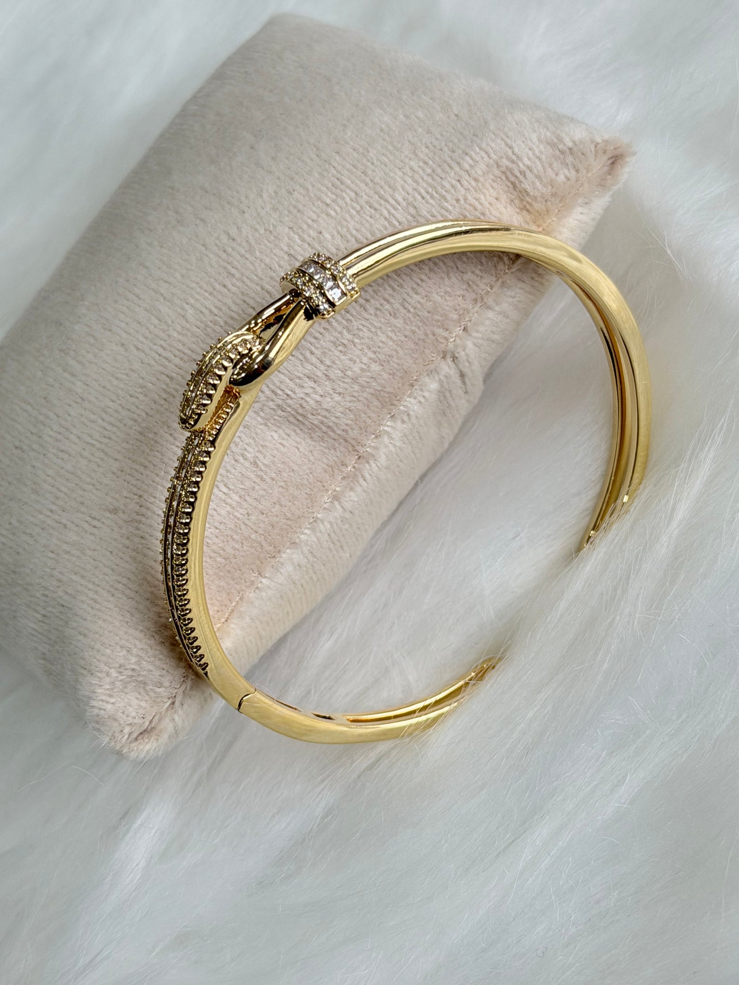 Exclusive bracelet with VVS clarity