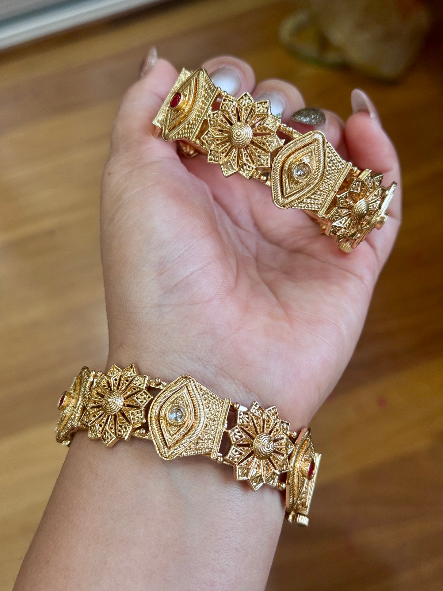 Golden openable kangan