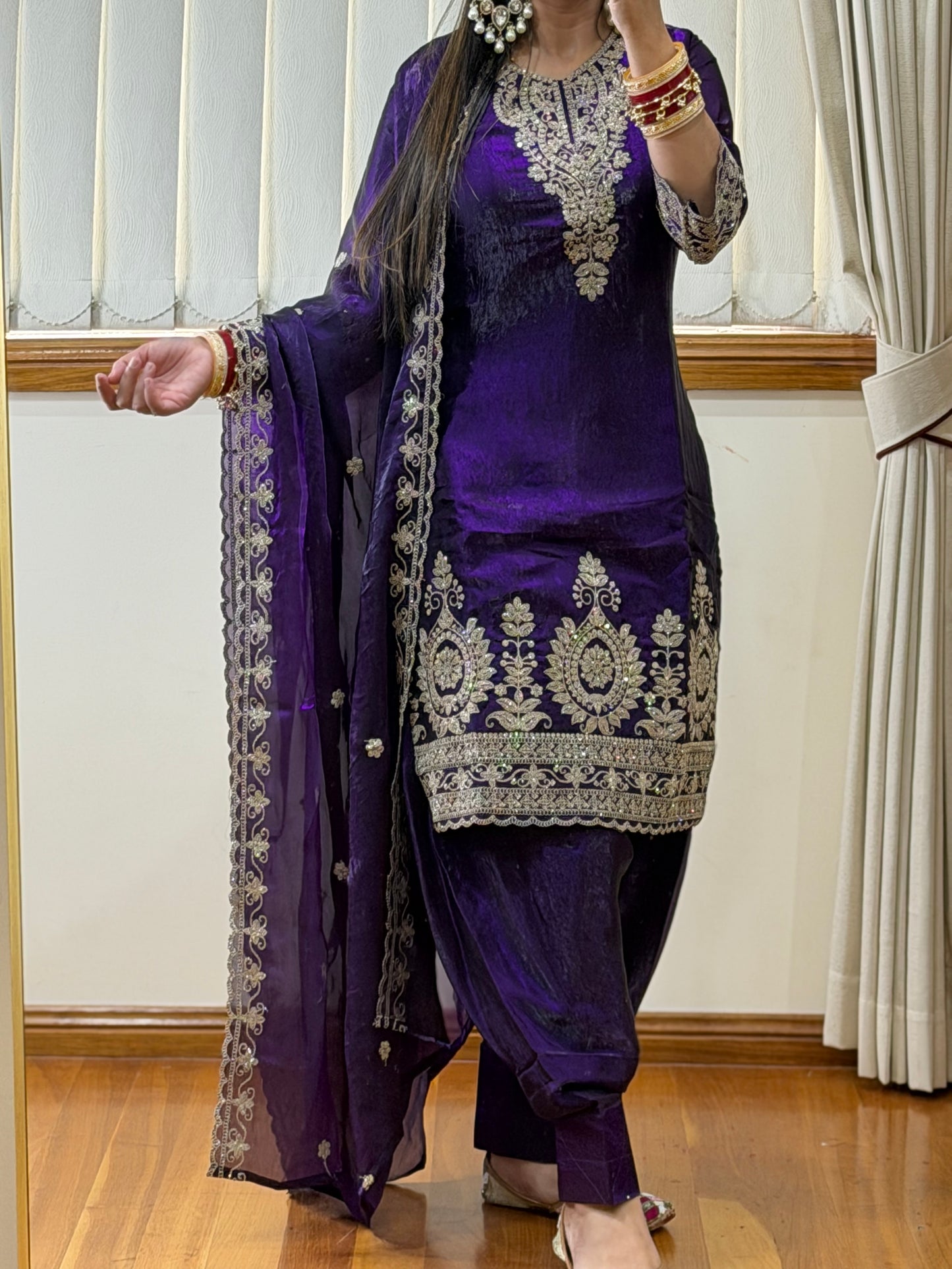 Traditional Farshi Glam