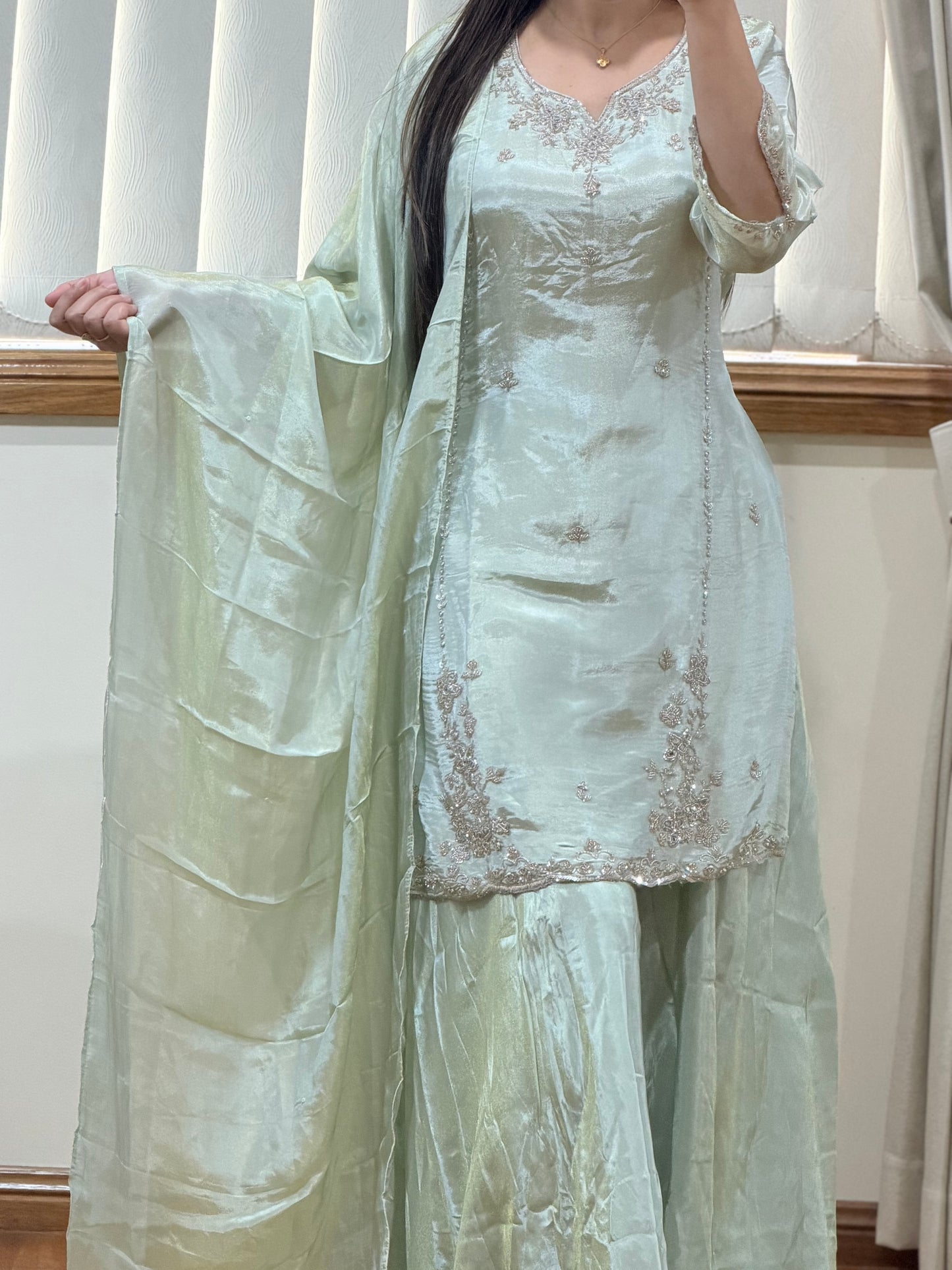 Viscose Shimmer Heavy Handwork Suit