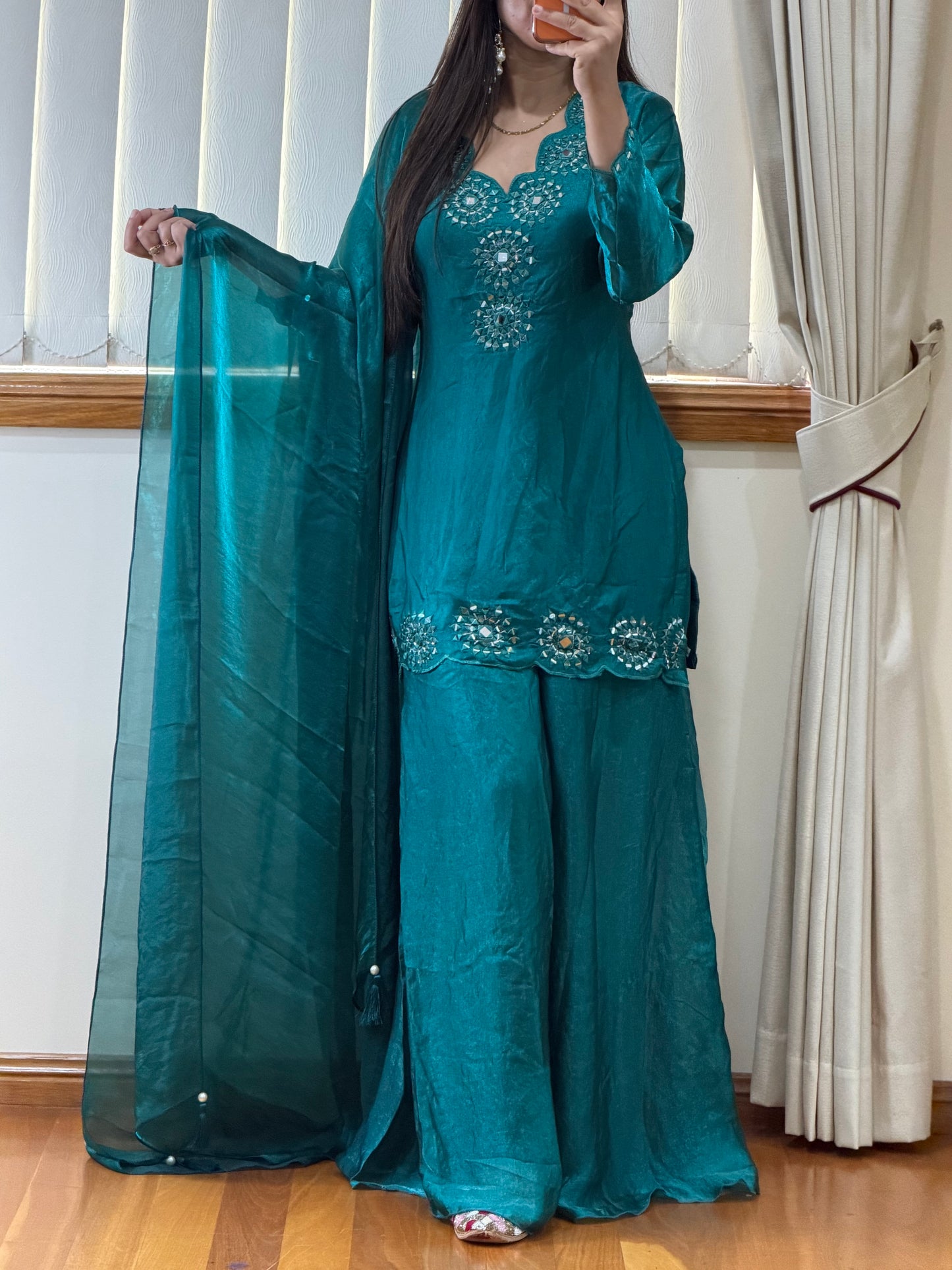 Tora Silk Suit – Premium Designer Set