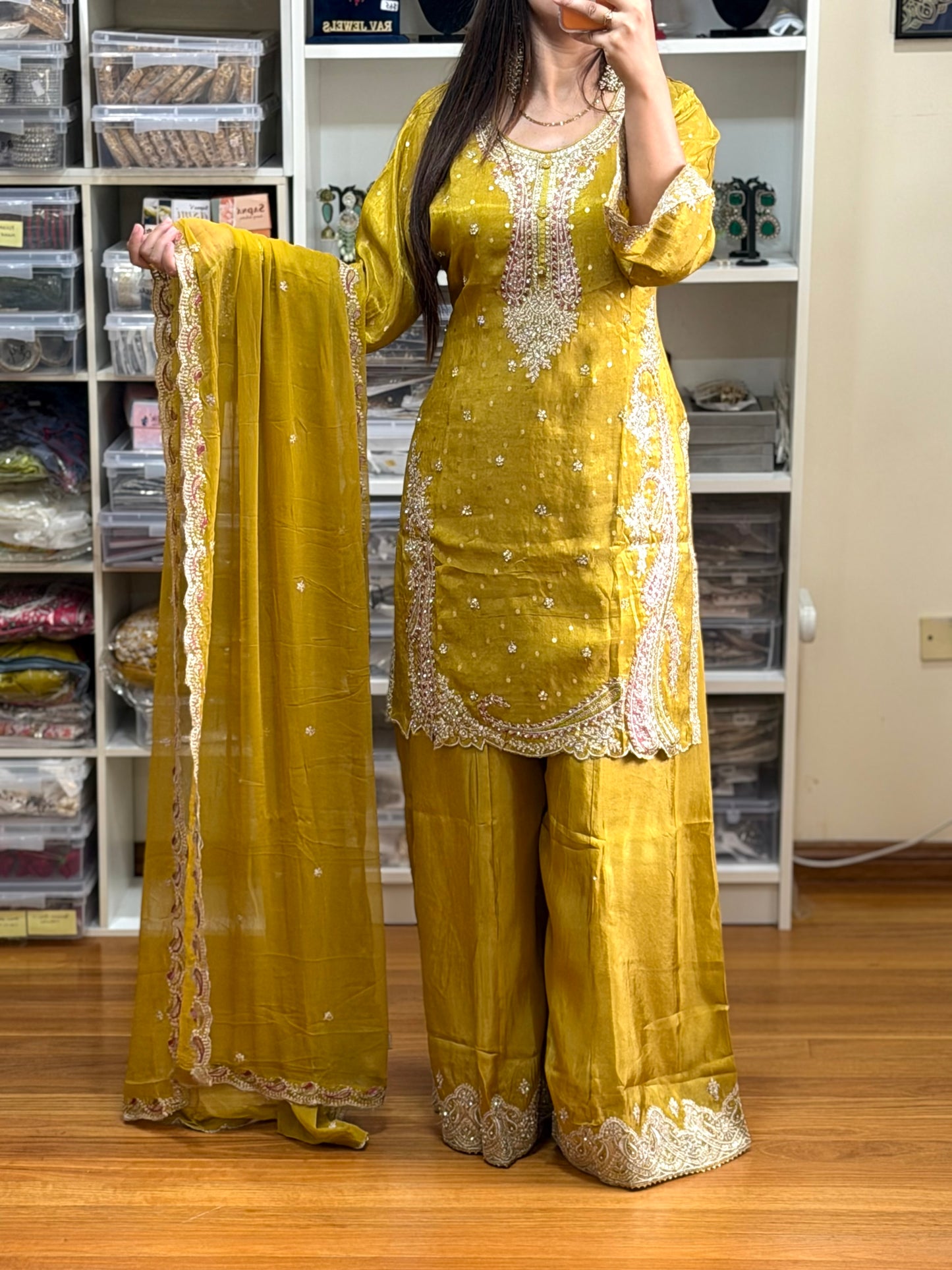 Pure shimmer with heavy handwork SUIT(Ready size 42 with margin)