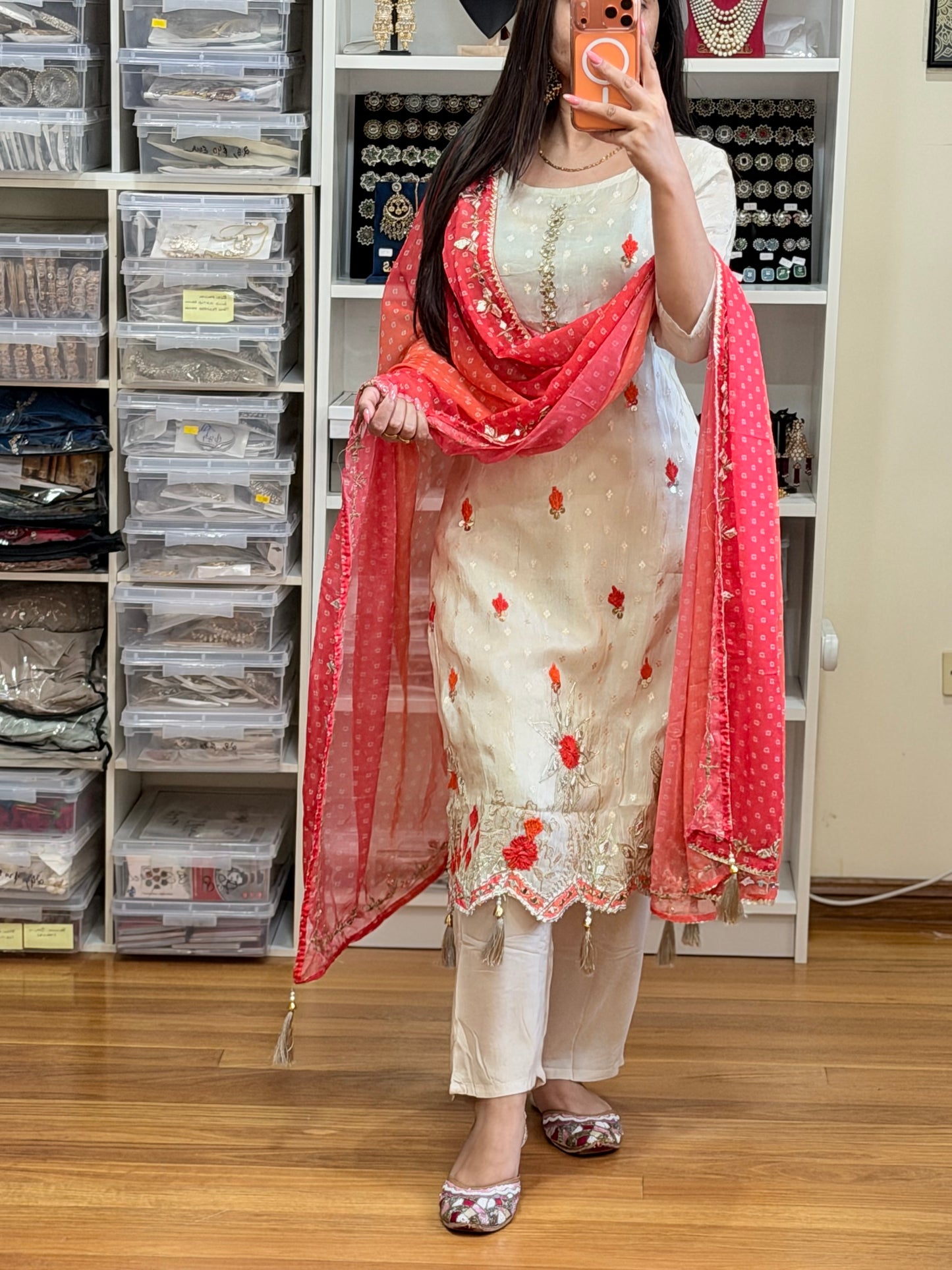 Elegant Handcrafted Shimar Jacquard Suit Set