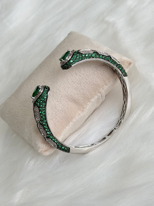 Exclusive bracelet with VVS clarity