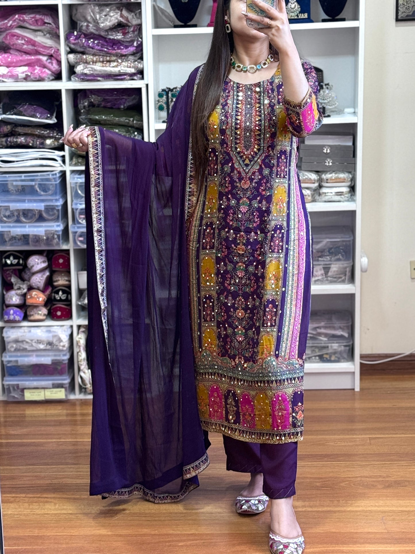 Pure chinon with heavy handwork Suit