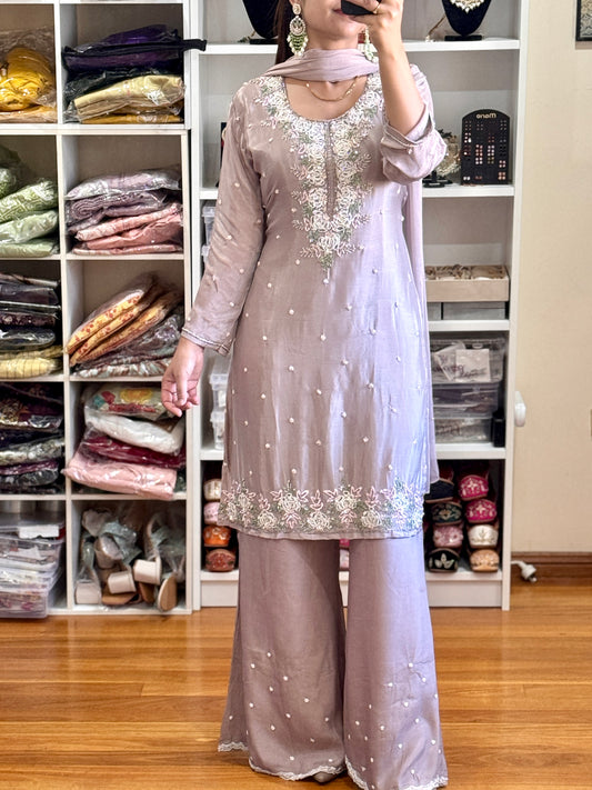 Pure Chinon silk with heavy handwork
