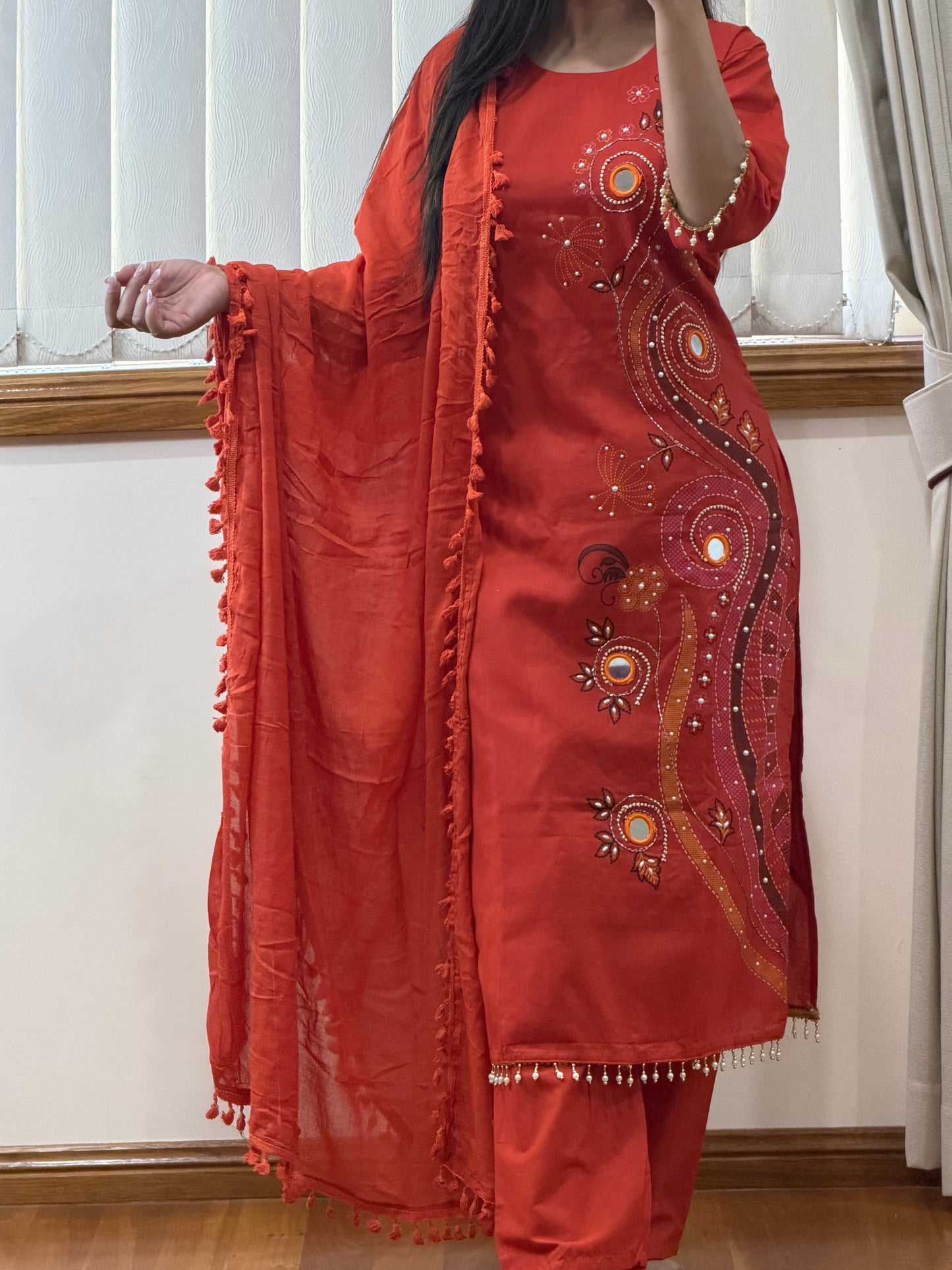 Cotton suit with original mirror eork