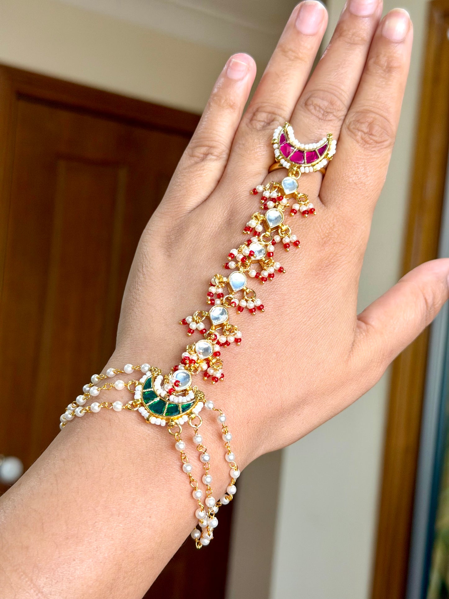 Hand accessories in pachi kundan