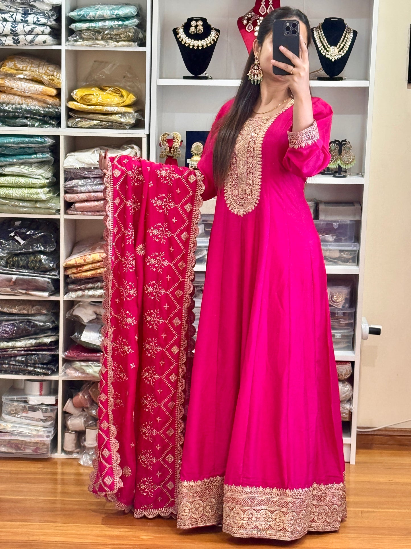 PREMIUM SILK ANARKALI(Free size stitch)