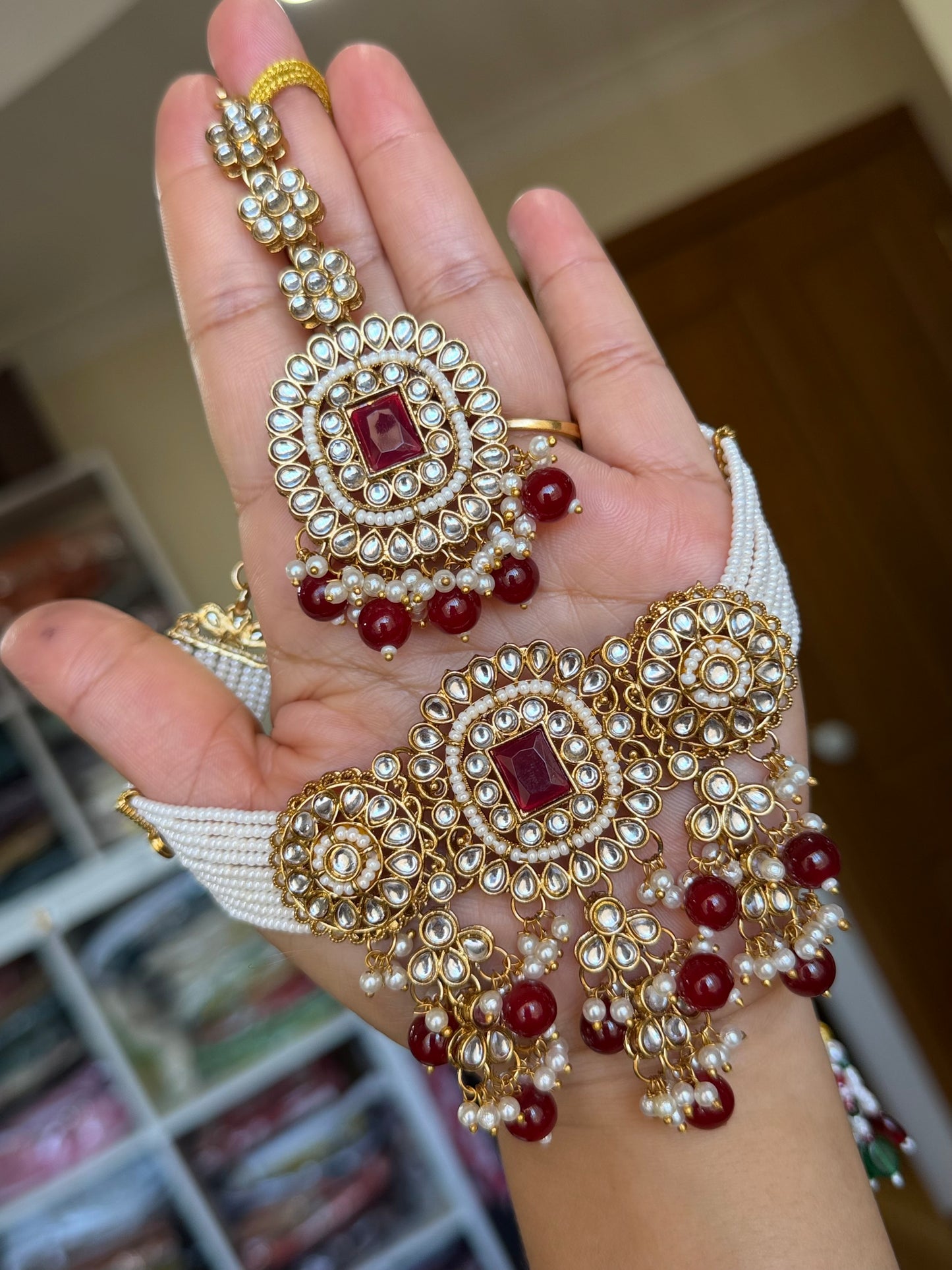 Kundan chokar set