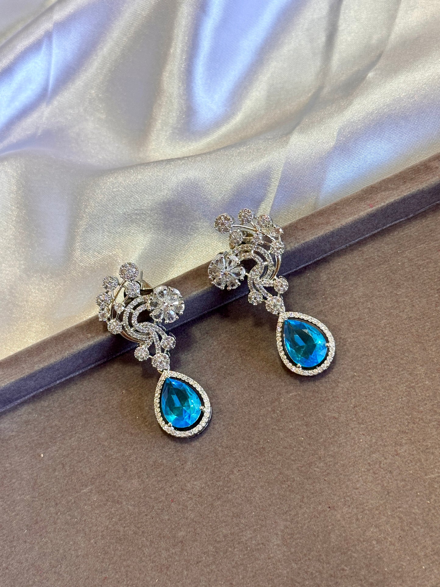 Ad medium size earrings