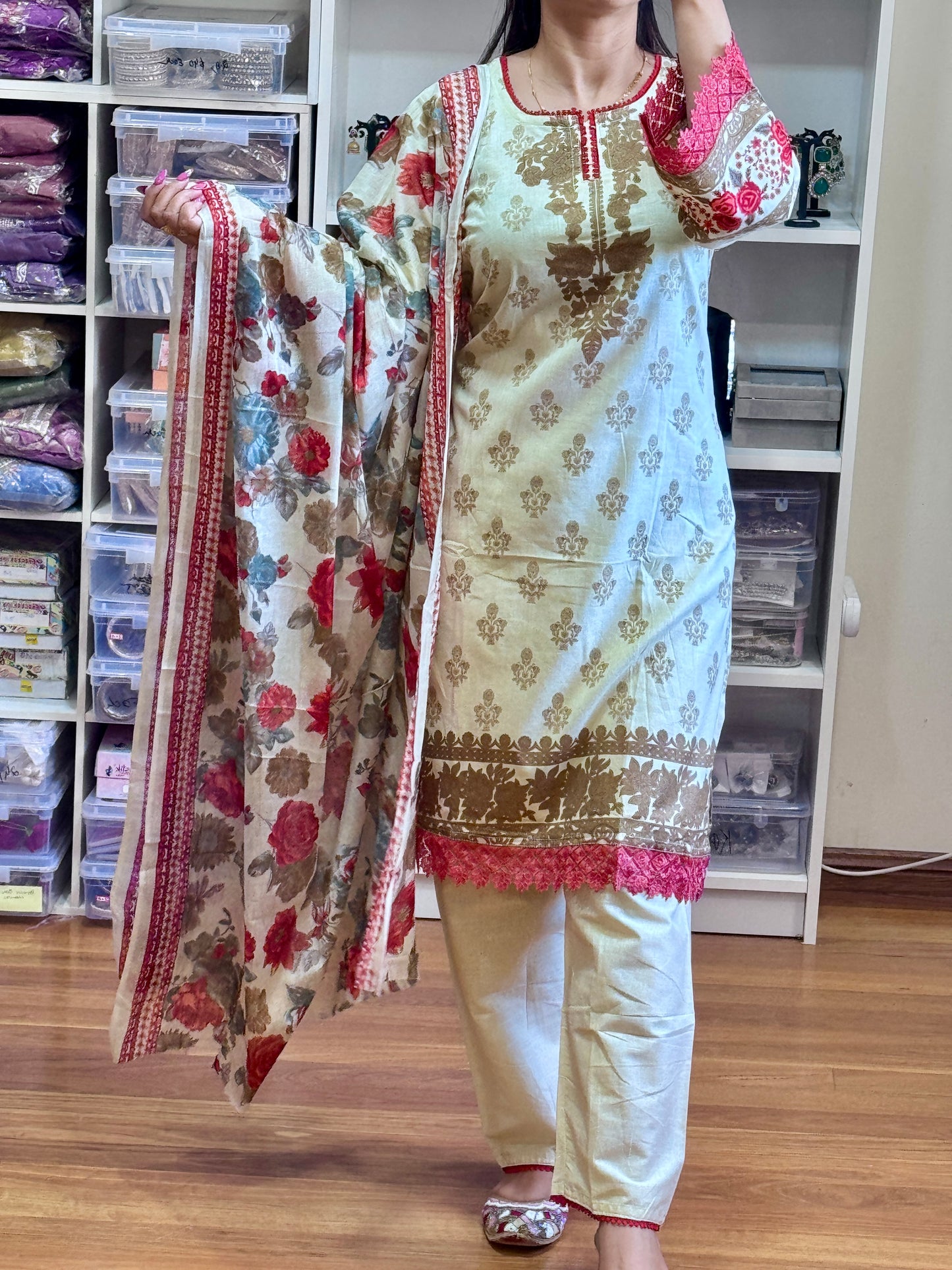 HEAVY LAWN COTTON KARACHI PRINT SUIT