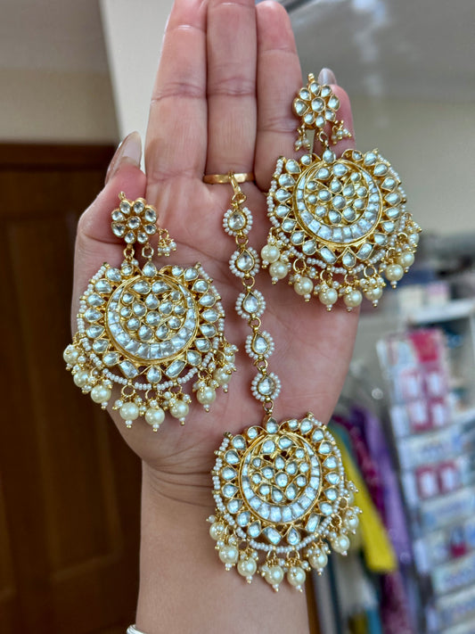 Pachi kundan earrings tikka set