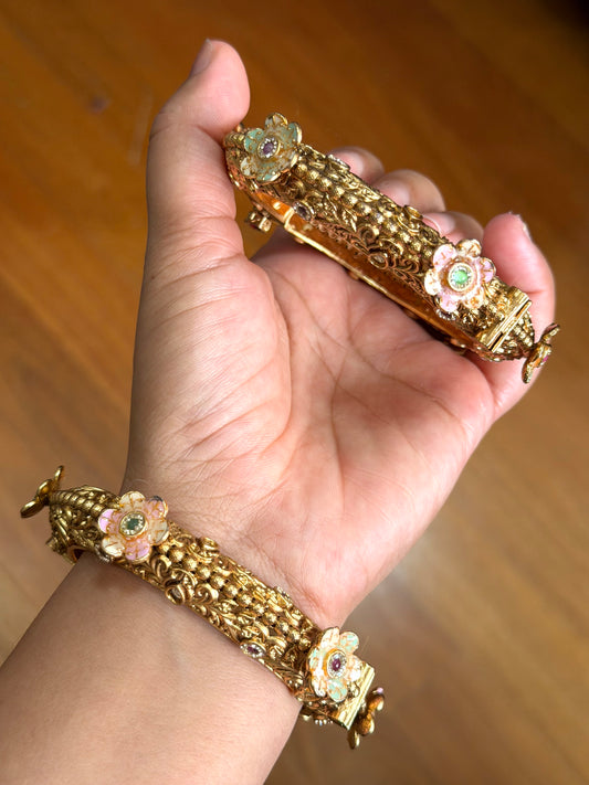 Premium Gold look openable kangan