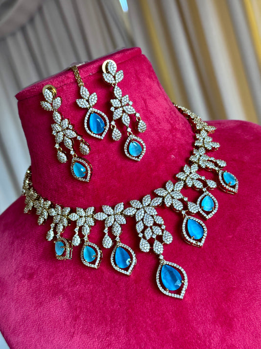 Ad necklace set
