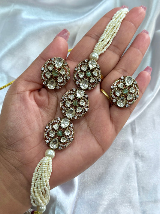 Premium necklace set
