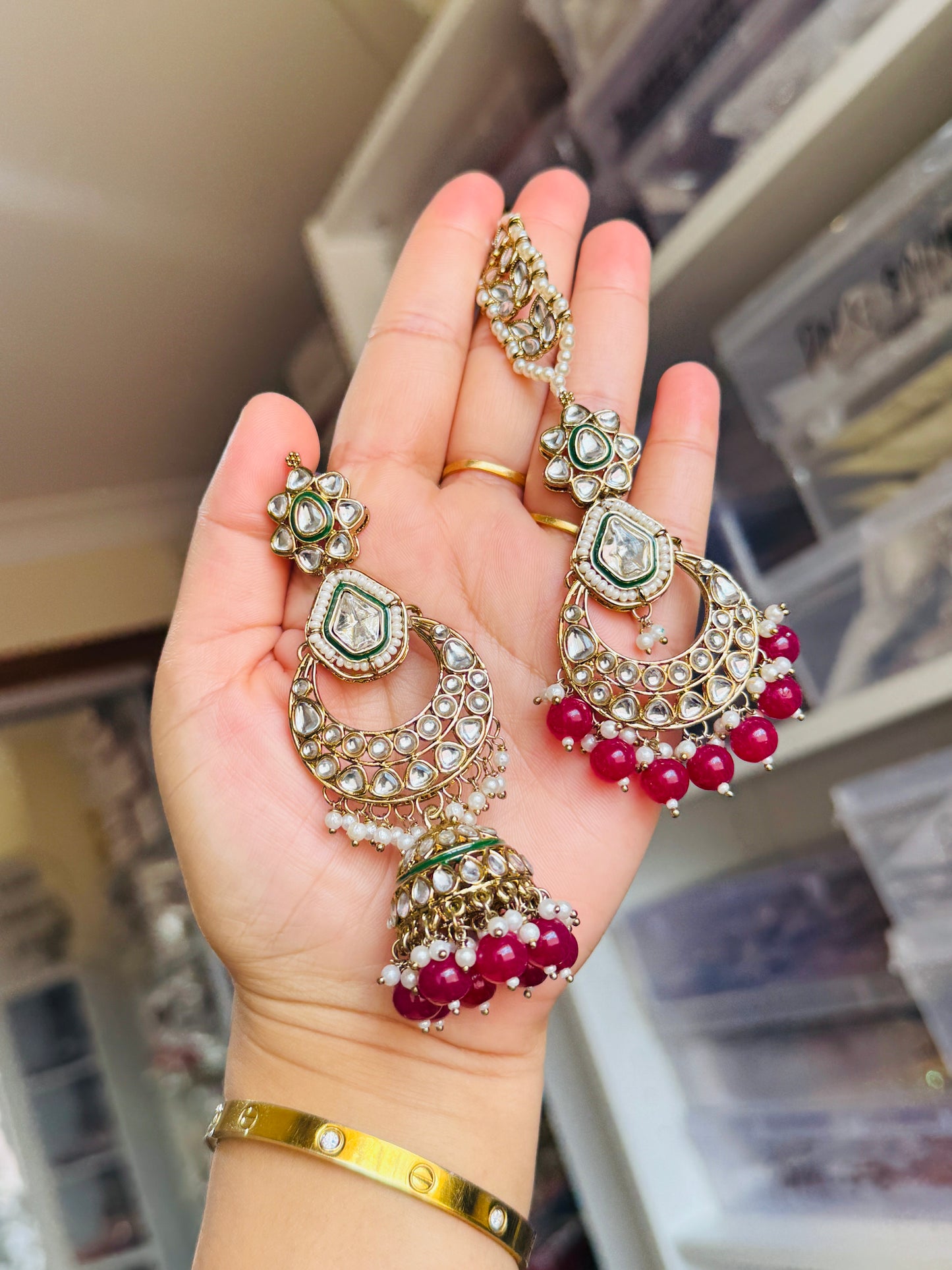 Kundan earrings tikka( hot pink)