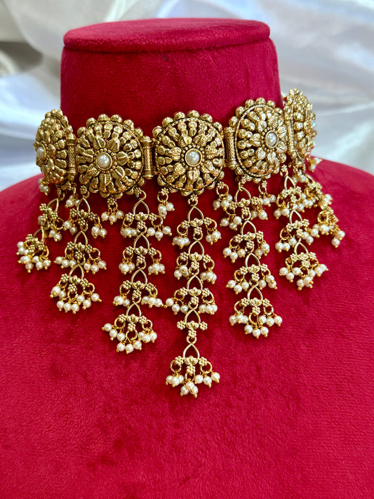 Gold plated necklace set