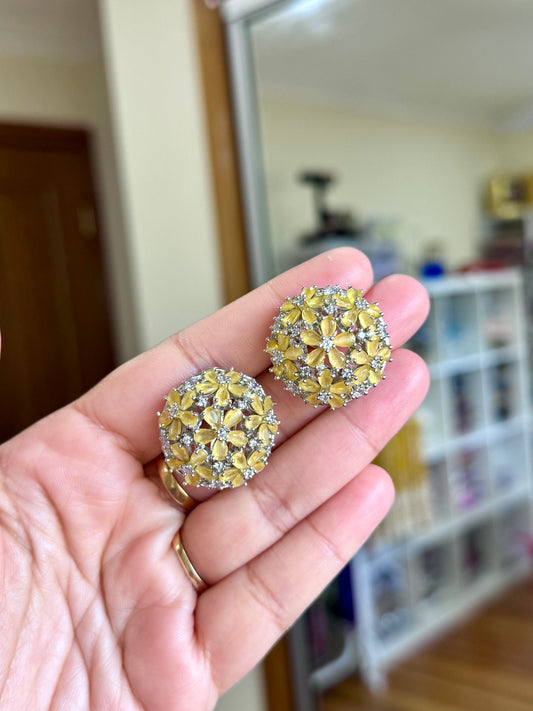 Oversized ad studs