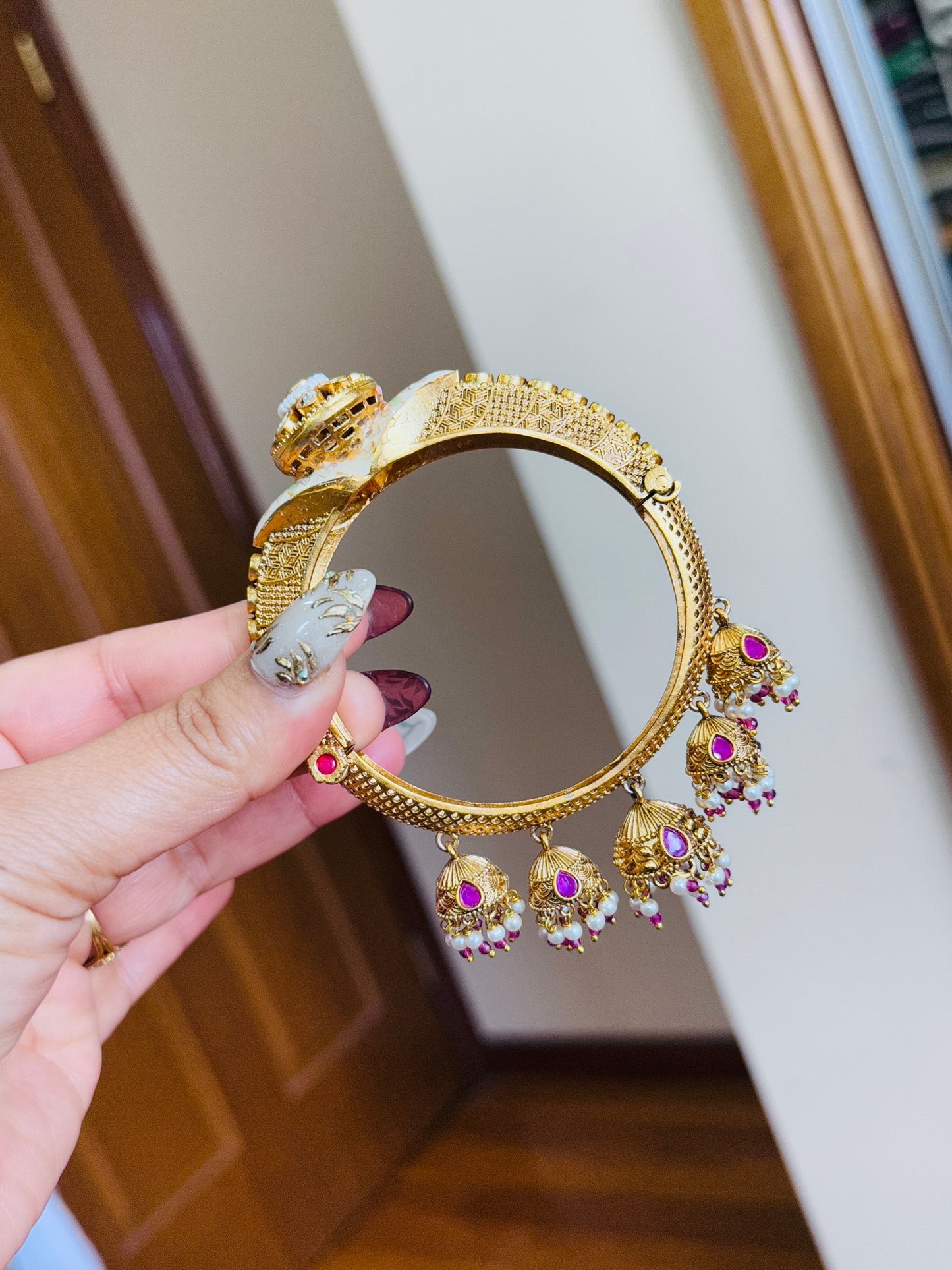 Tyani kundan openable kangan