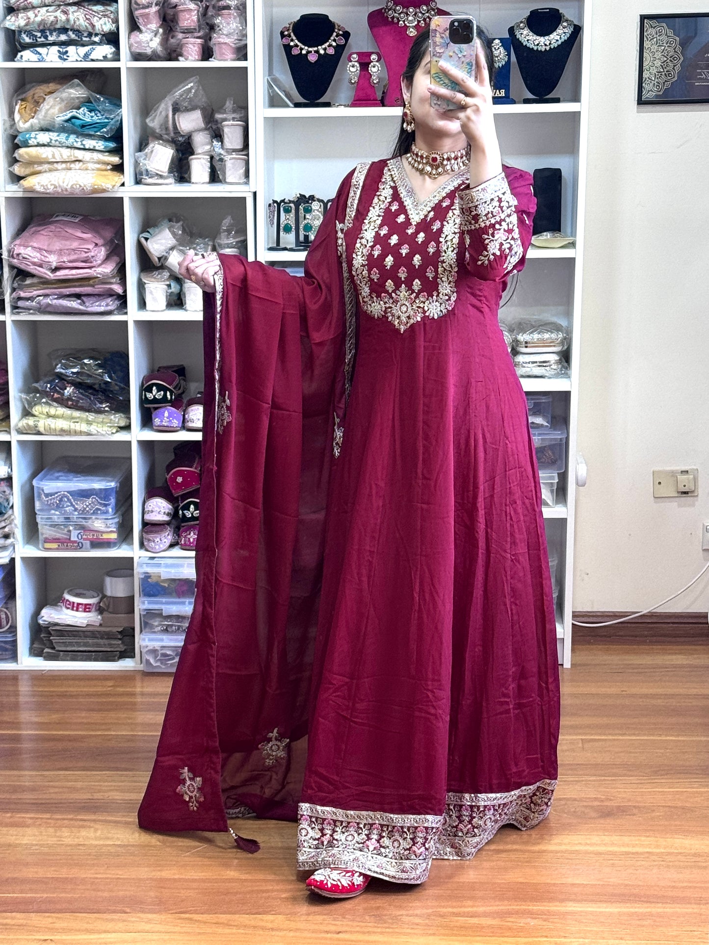 PREMIUM SILK ANARKALI(Free size stitch)