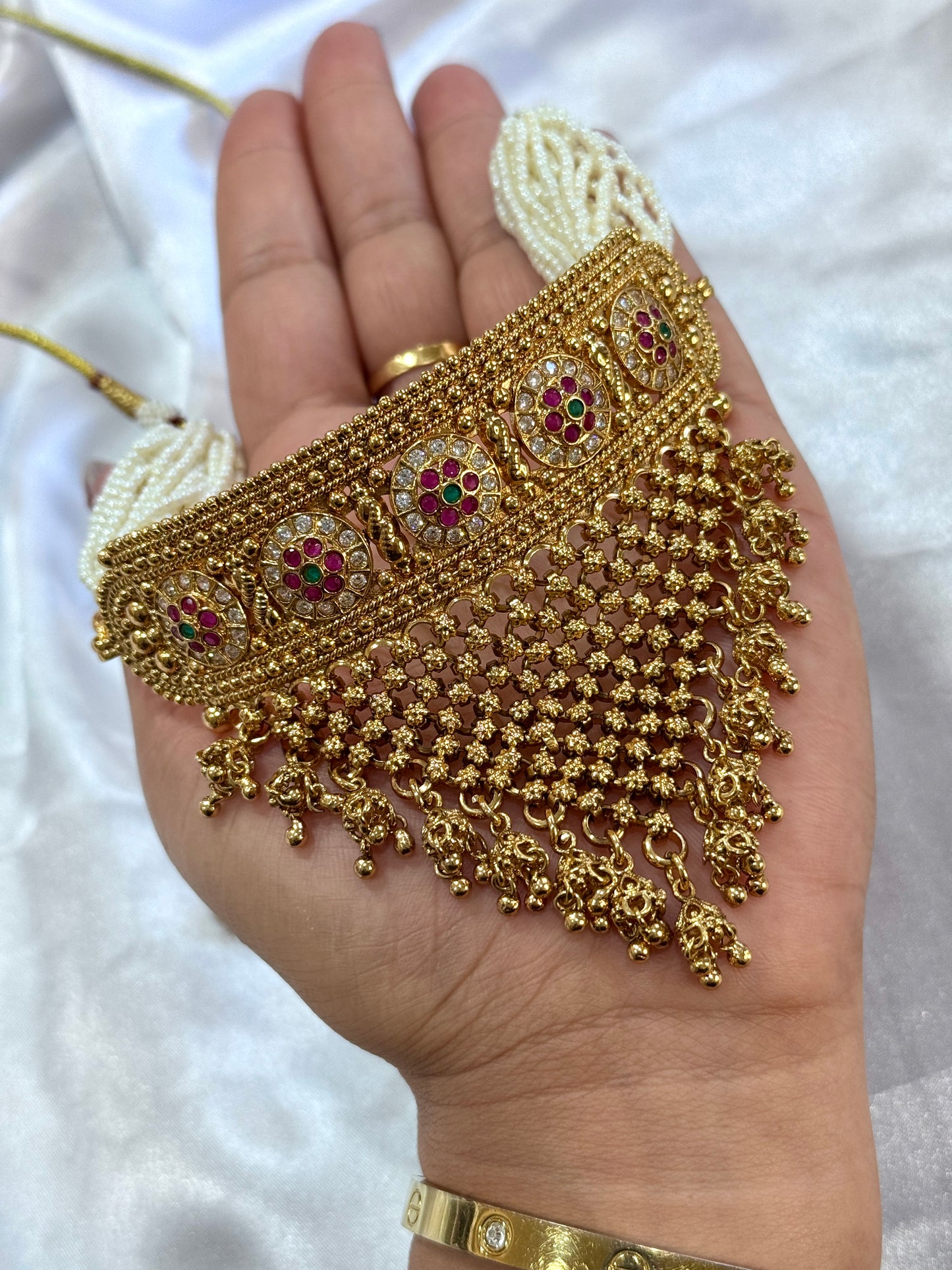 Gold look necklace set