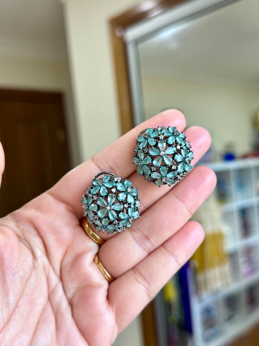 Oversized ad studs