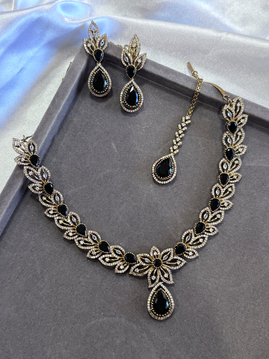 Premium ad necklace set