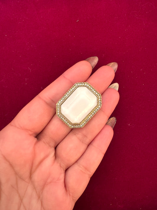 Oversized adjustable ring