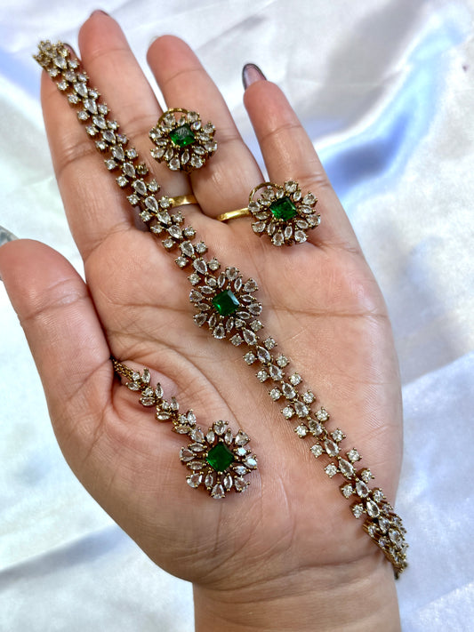 Ad sleek necklace set( green)