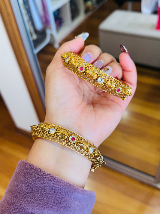Gold plated openable kangan