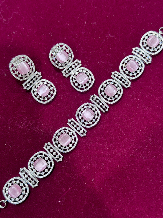 Ad necklace set