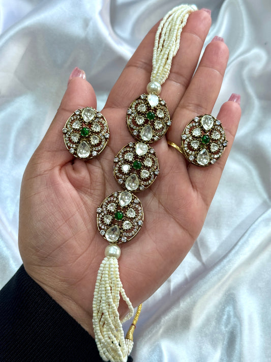 Premium necklace set