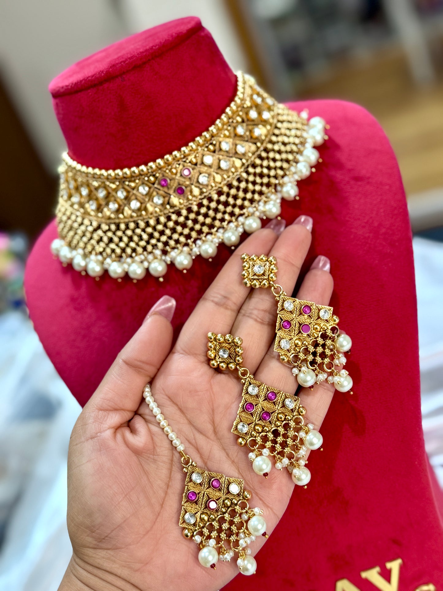 Gold plated necklace set