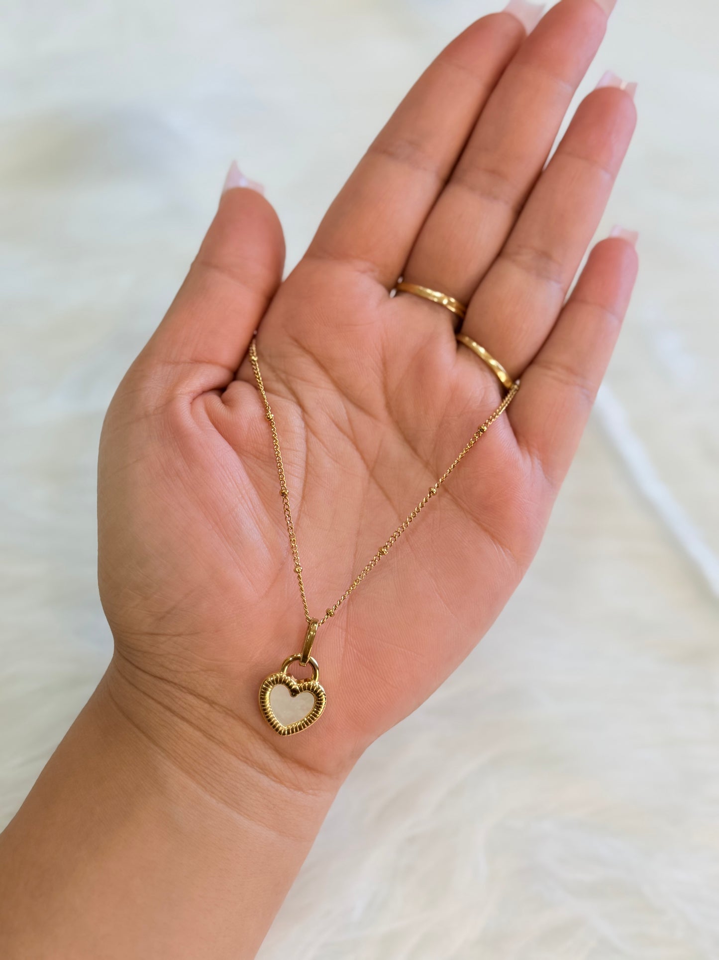 Anti tarnish reversible chain