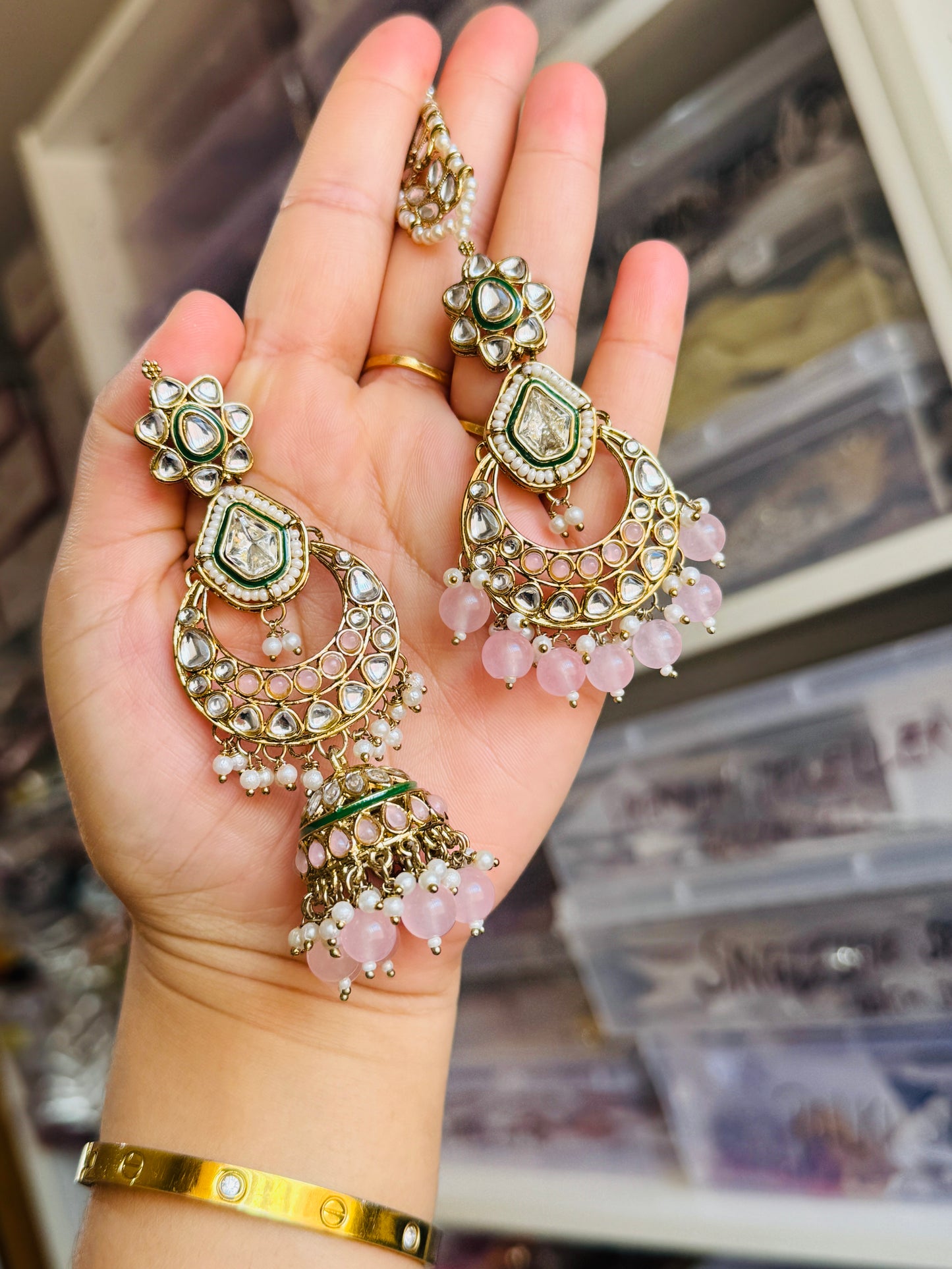 Kundan earrings tikka