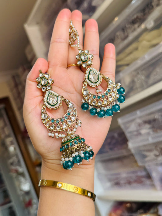 Kundan earrings tikka