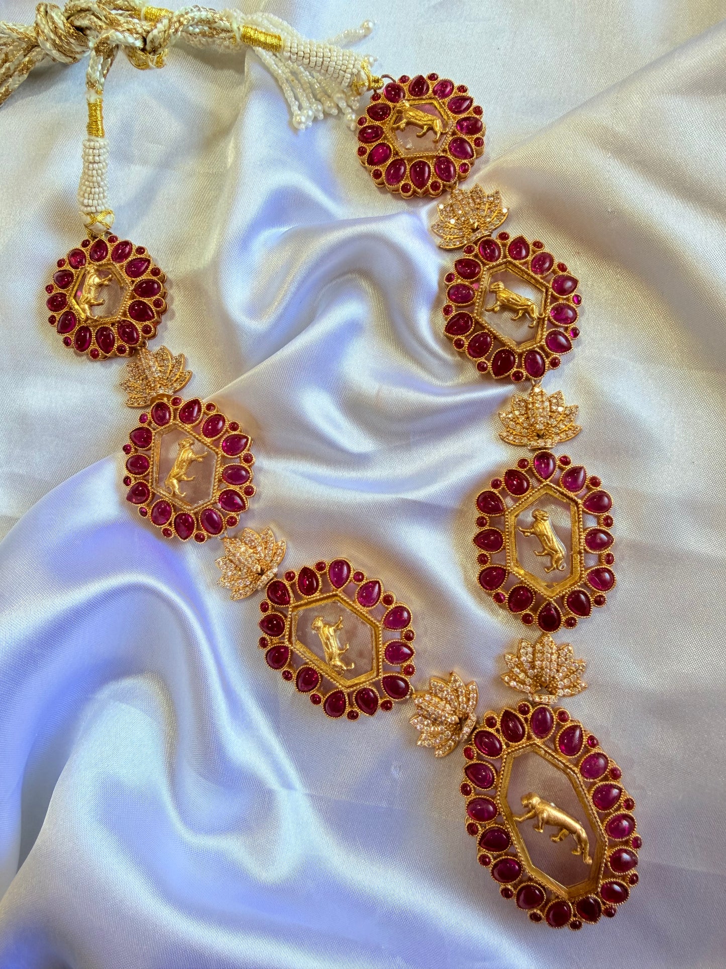 Premium sabyasachi inspired necklace set( purple pink)