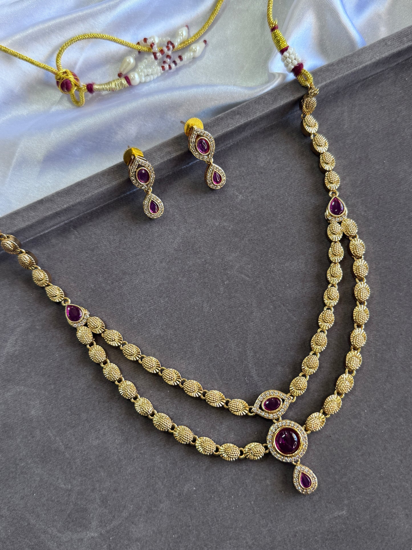 Premium gold look necklace set