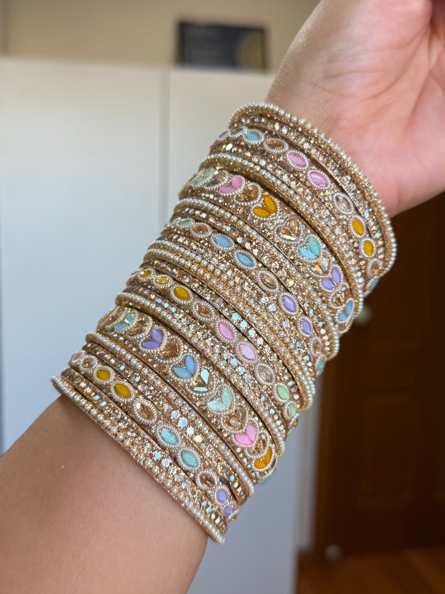 Multi bangles set(Pastel shade)