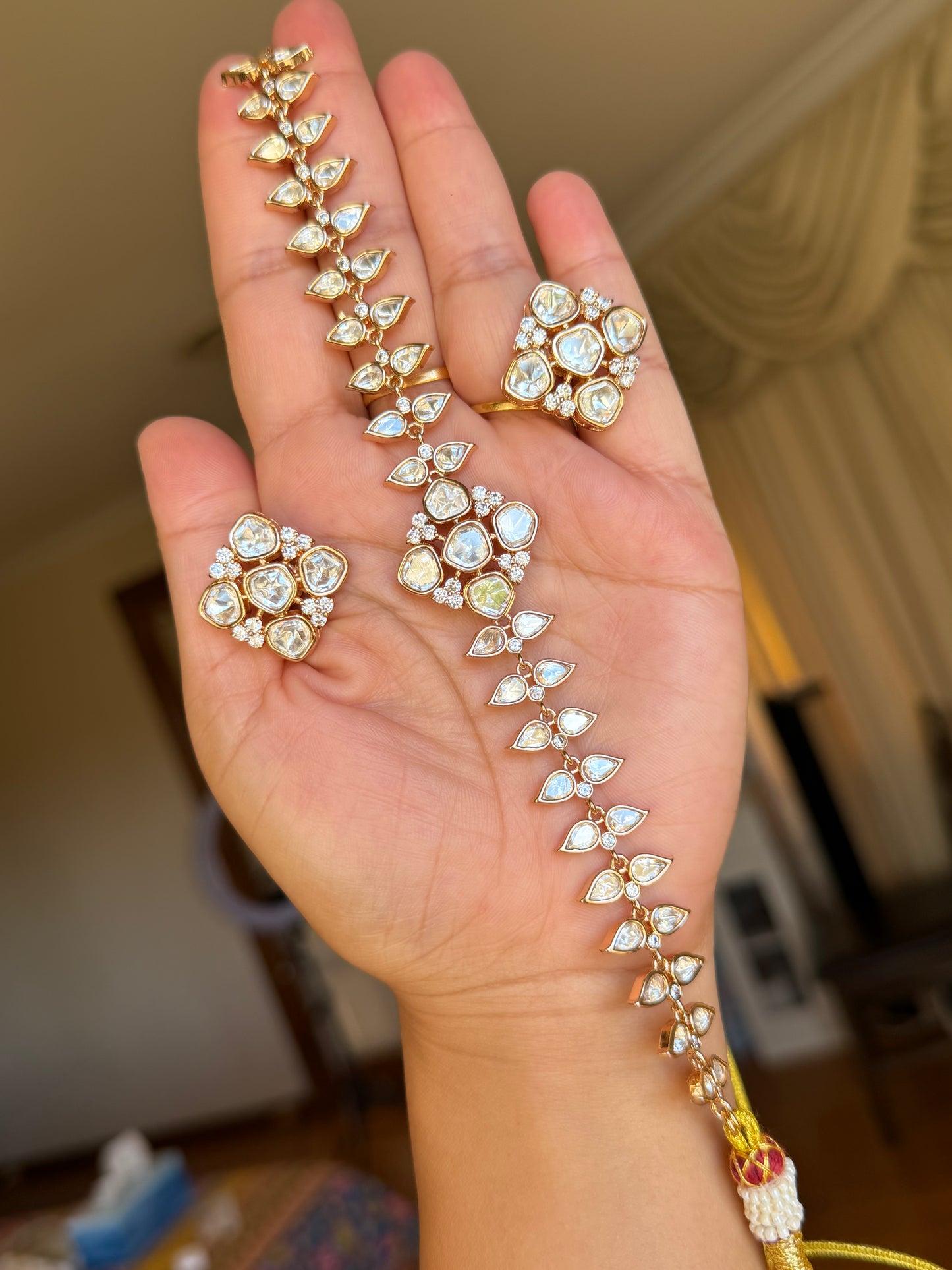 Premium tyaani inspired chokar set